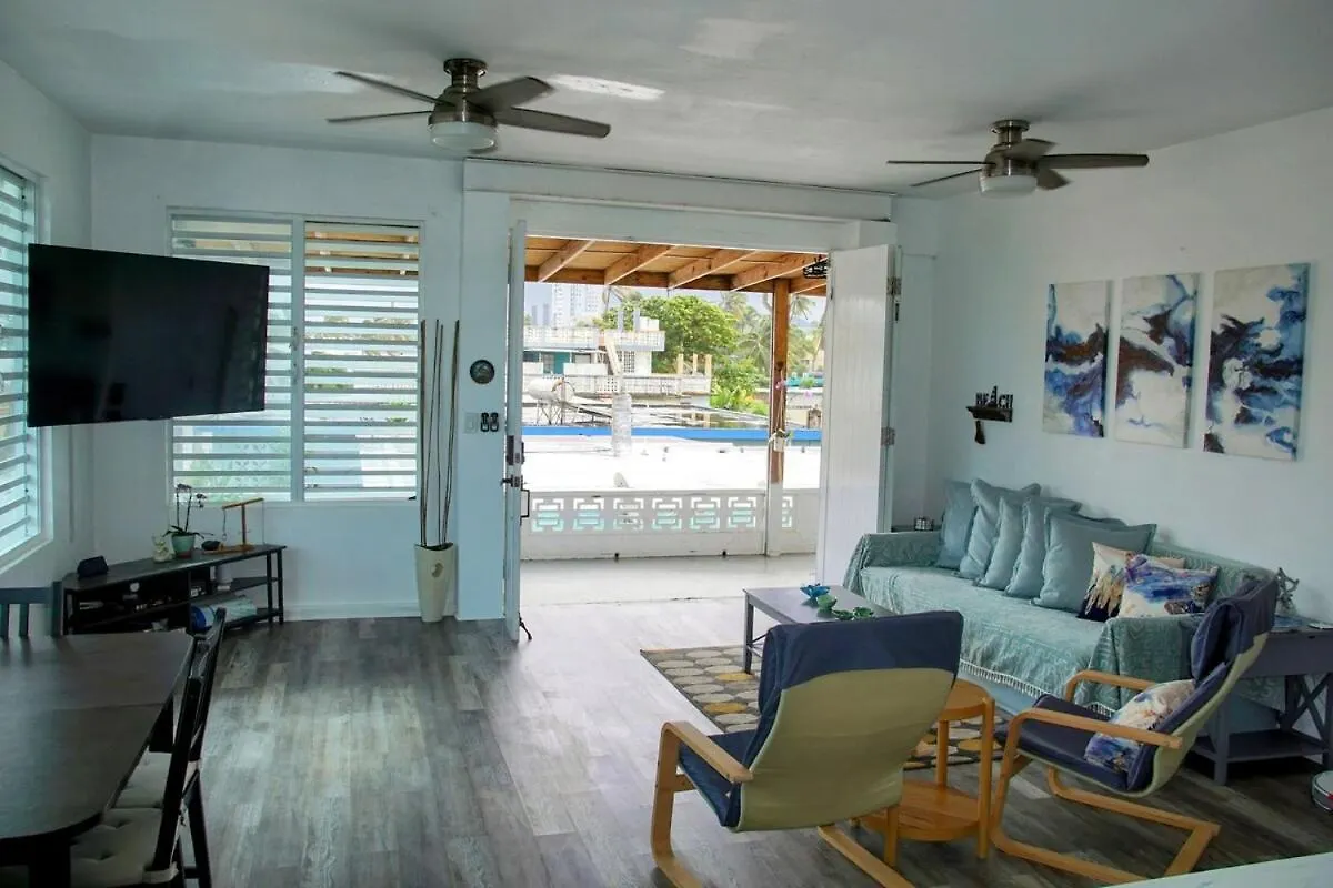 Best Beach In Pr! Beachfront 6 Bedr & Food Forest Luquillo